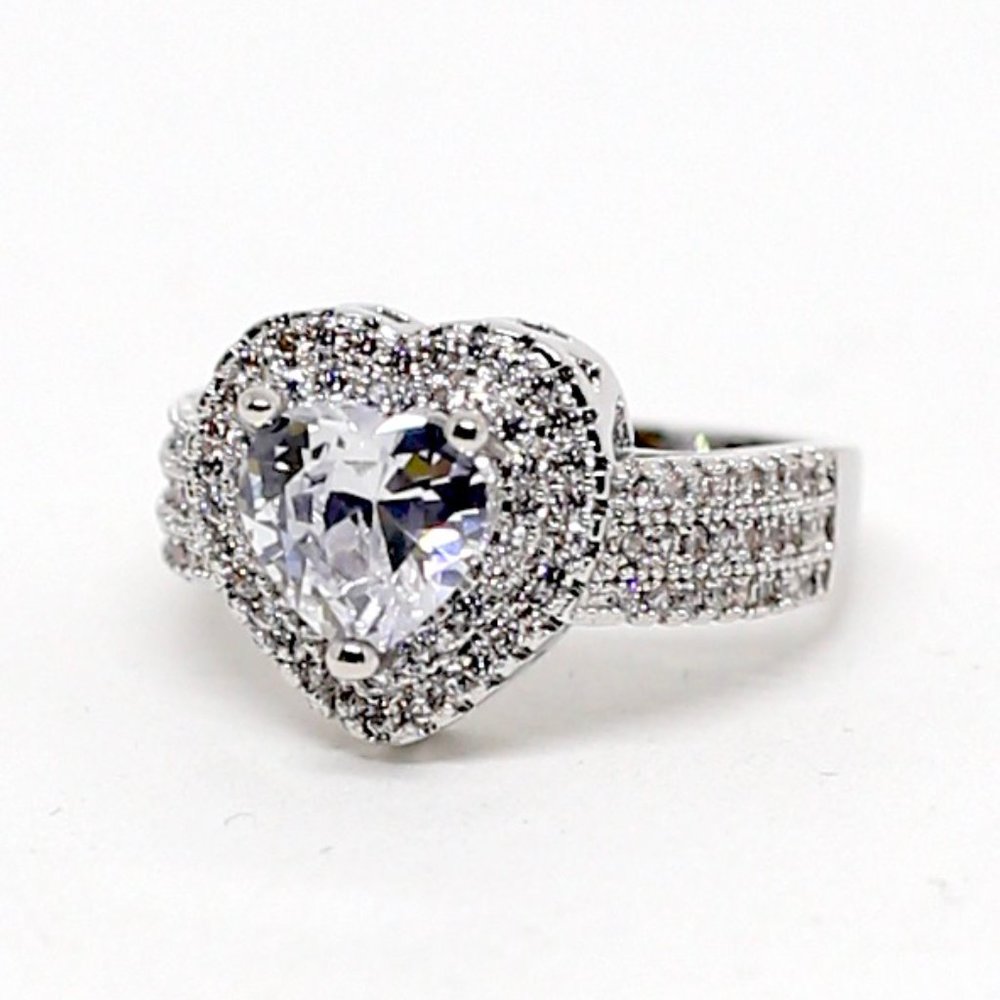 Jenna Jameson Silver Heart Ring - Picture 9 of 12